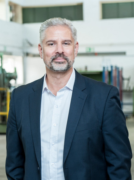 Costconsult Portrait Otvos 2x Costconsult Portrait Otvos 2x